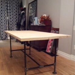 Bàn khung chân ống nước sắt mặt gỗ thông GHZ-658