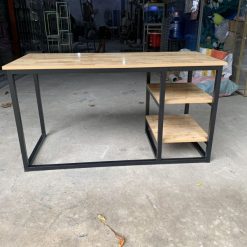 HÌnh ảnh thực tế Bàn làm việc chân sắt mặt gỗ 1m4 GHS-2875