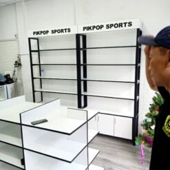 Ke trung bay san pham shop the thao Pik Pop Sports GHS 9565 2